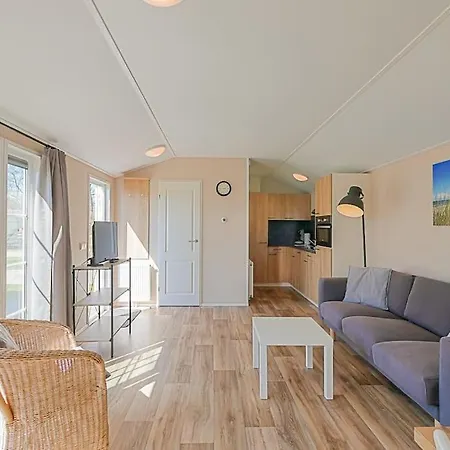 Luttikduin Nr 15 - Aan Zee 木屋