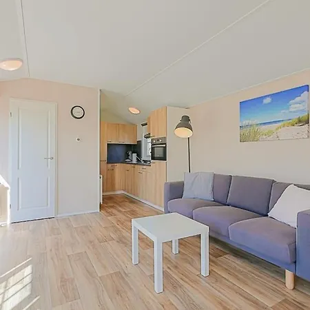 Luttikduin Nr 15 - Aan Zee