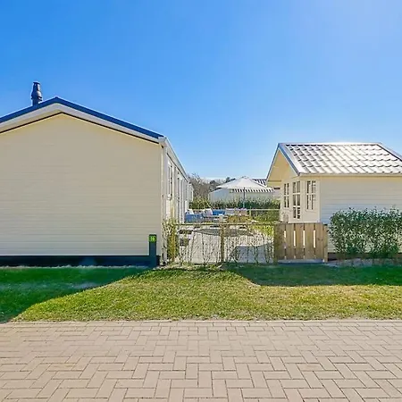 Luttikduin Nr 15 - Aan Zee * Callantsoog